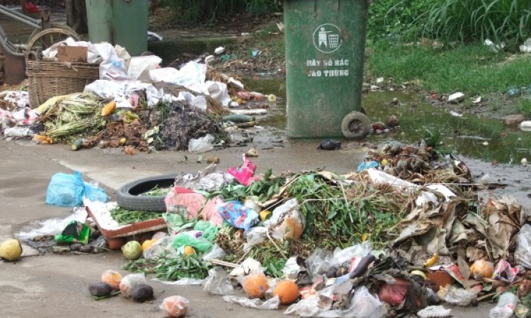 Cần vứt rác đúng nơi quy định - Báo Cao Bằng điện tử
