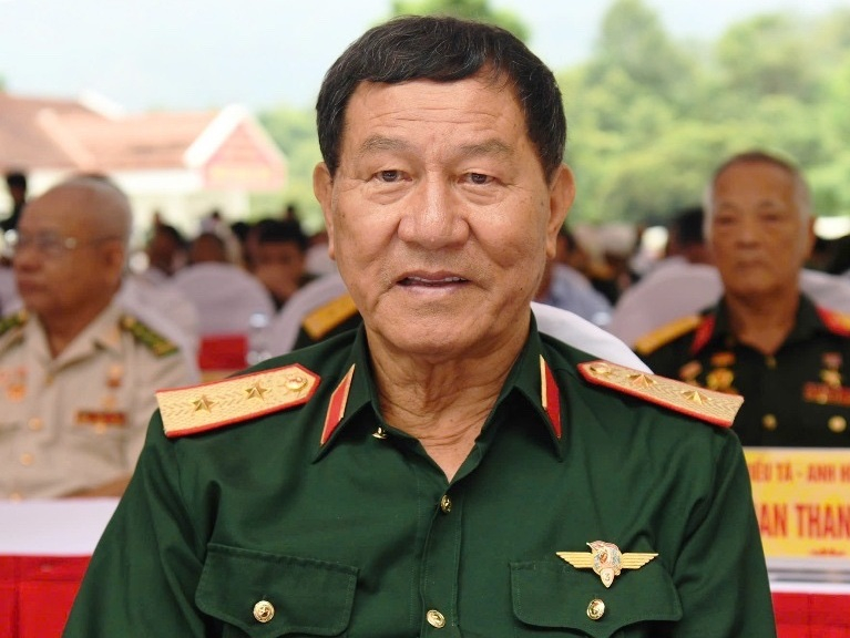 rung tướng, Anh hùng Lực lượng vũ trang nhân dân Phạm Tuân.