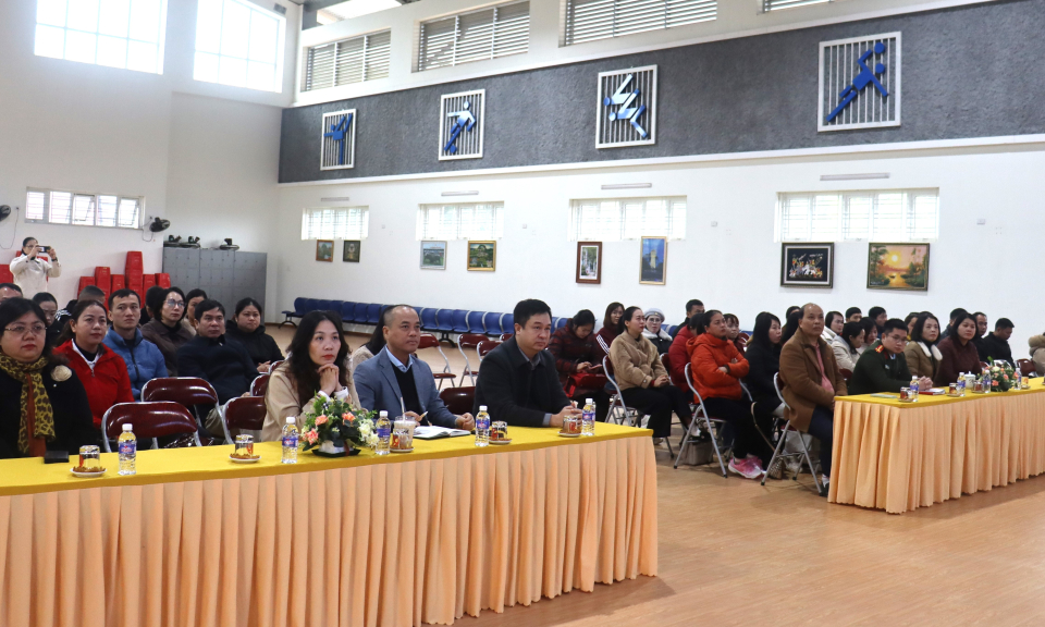 Khai mạc lớp tập huấn huấn luyện vi&ecirc;n b&oacute;ng đ&aacute; n&acirc;ng cao v&agrave; hướng dẫn vi&ecirc;n kỹ năng sống n&acirc;ng cao