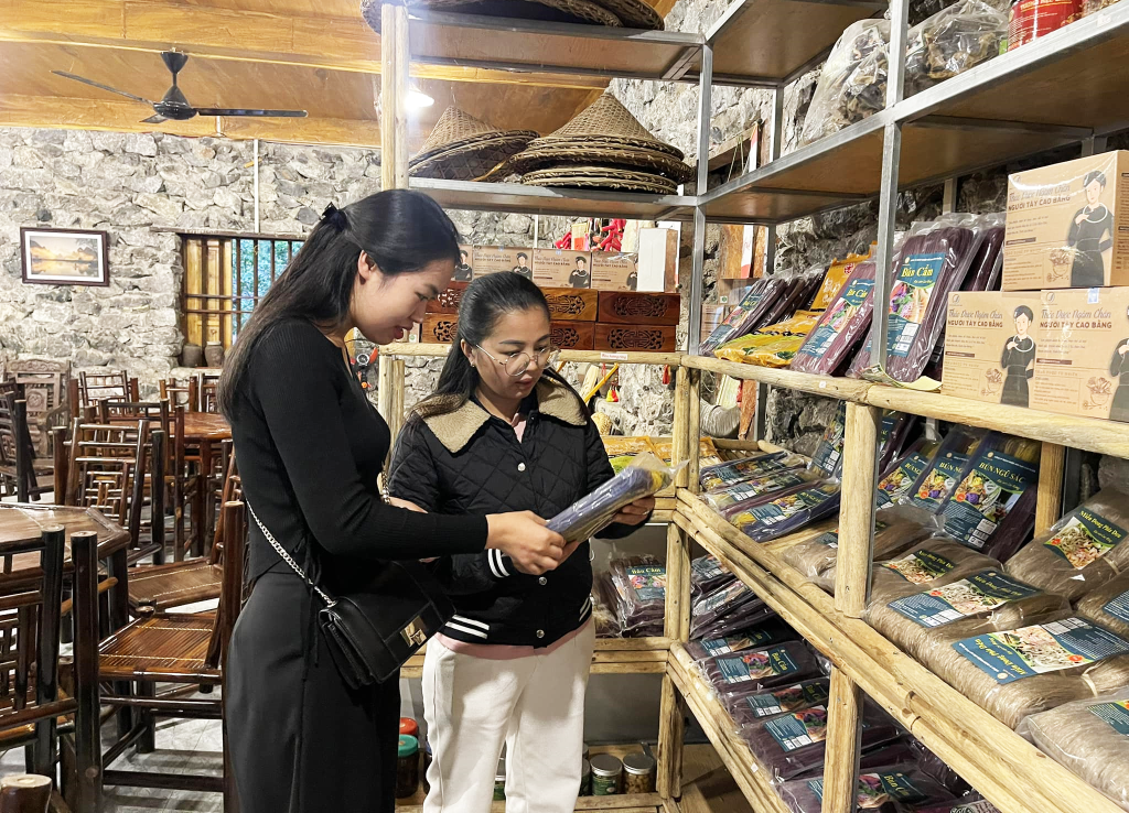 Sản phẩm OCOP gắn với địa chất và văn hóa được triển khai, giúp người dân có thêm thu nhập và tạo sinh kế ổn định.