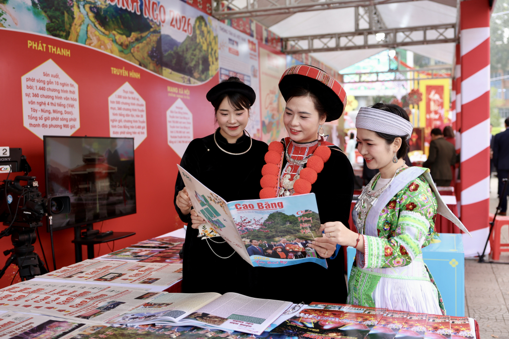 Hội Báo Xuân năm 2026 có 6 gian trưng bày, với gần 200 đầu báo, tạp chí, đặc san, sách của các cơ quan báo chí Trung ương và địa phương trên toàn quốc.