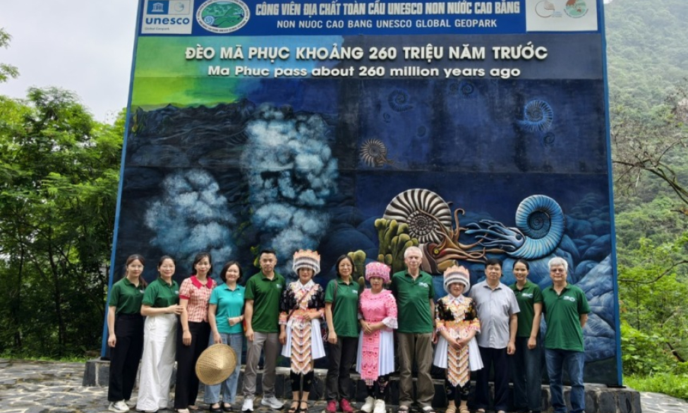 C&ocirc;ng vi&ecirc;n địa chất To&agrave;n cầu UNESCO Non nước Cao Bằng - Vươn m&igrave;nh trong sắc xu&acirc;n
