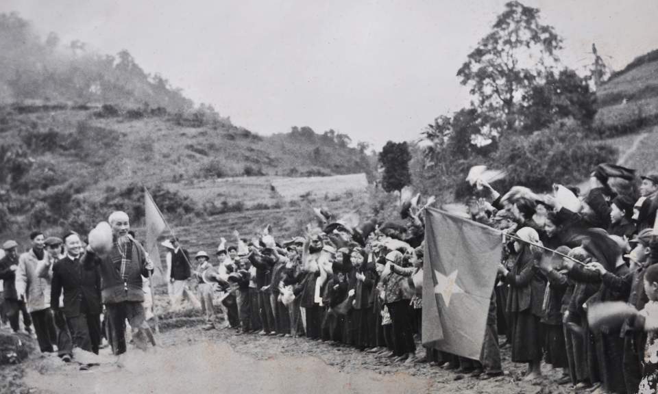 B&aacute;c Hồ với Cao Bằng - Những dấu ấn lịch sử