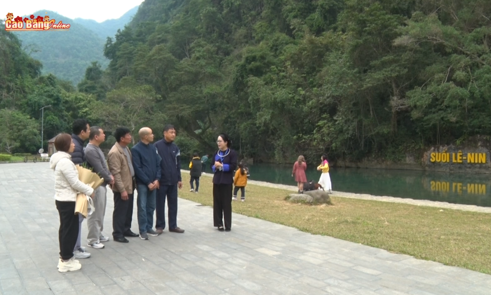 Xu&acirc;n về nhớ B&aacute;c kh&ocirc;n ngu&ocirc;i