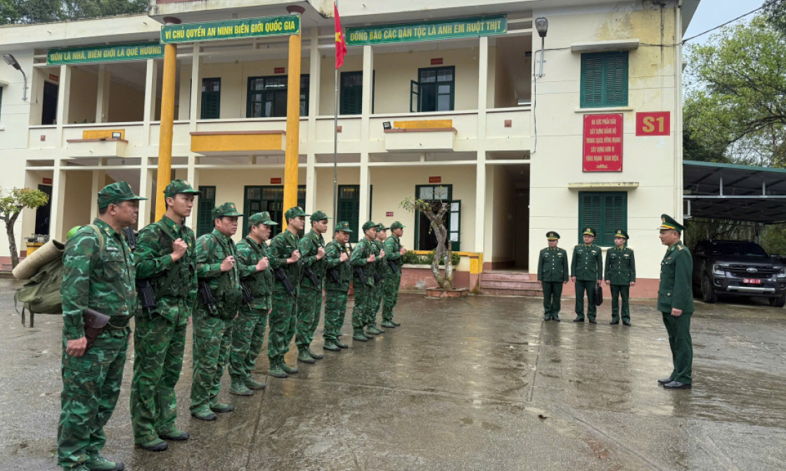 Ban Chỉ huy Bộ đội Bi&ecirc;n ph&ograve;ng tỉnh kiểm tra c&ocirc;ng t&aacute;c sẵn s&agrave;ng chiến đấu bảo vệ bầu cử