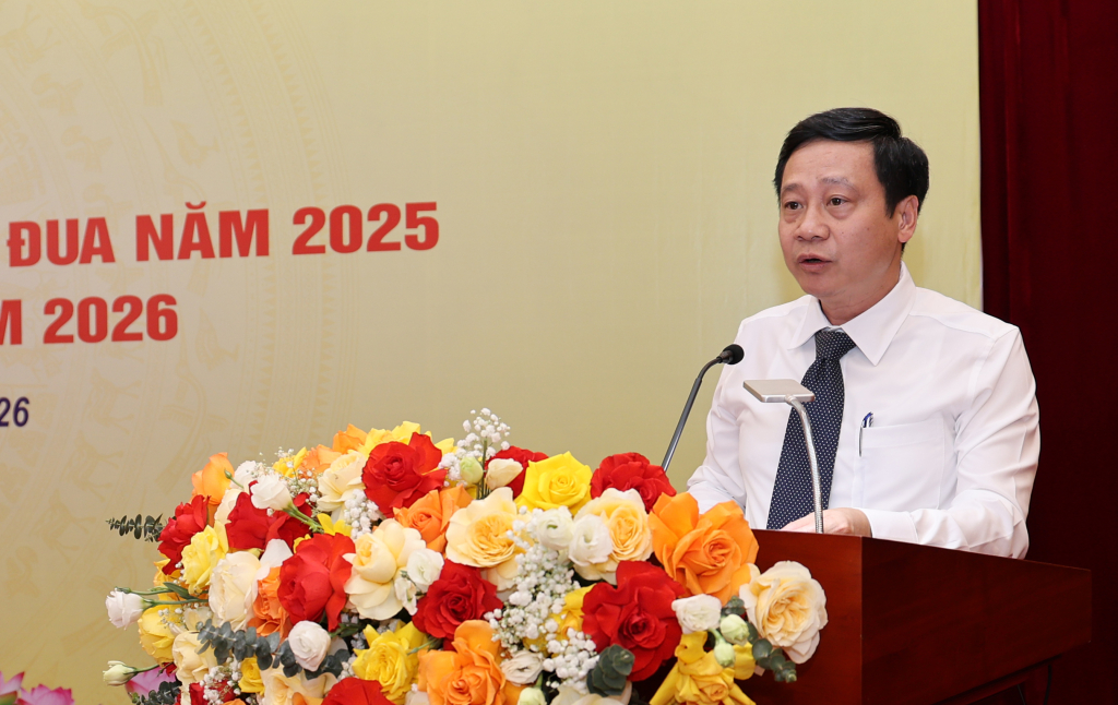 Đồng chí Phạm Đức Toàn, Phó trưởng Ban Thi đua - Khen thưởng Trung ương phát biểu chỉ đạo hội nghị.