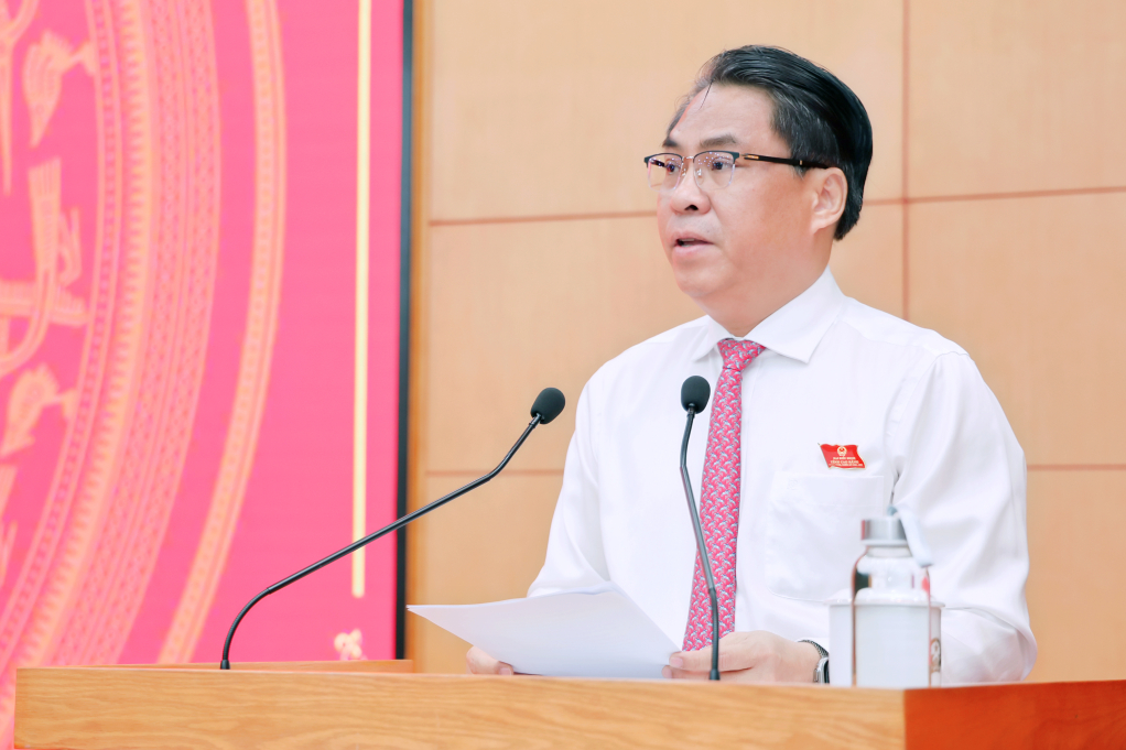 Đồng chí Phan Thăng An, Ủy viên Trung ương Đảng, Bí thư Tỉnh ủy, Chủ tịch HĐND tỉnh phát biểu khai mạc Kỳ họp.
