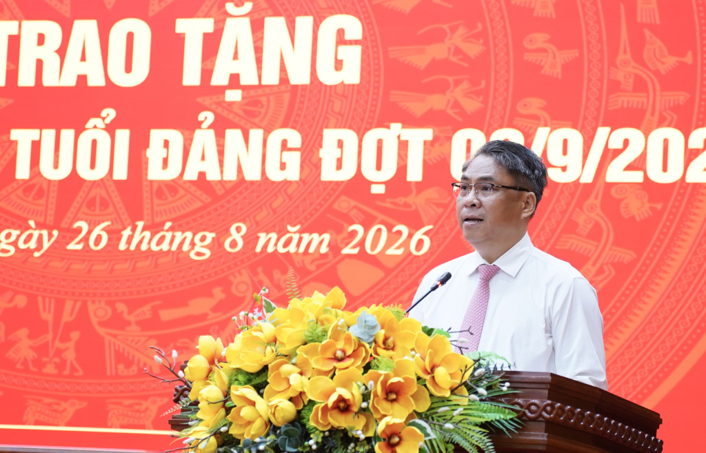 Bí thư Tỉnh ủy, Chủ tịch HĐND tỉnh Phan Thăng An phát biểu tại buổi lễ.