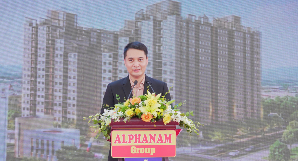 Ông Nguyễn Minh Nhật, Phó Chủ tịch Thường trực Hội đồng quản trị, Tổng Giám đốc Tập đoàn Alphanam phát biểu tại lễ khởi công.