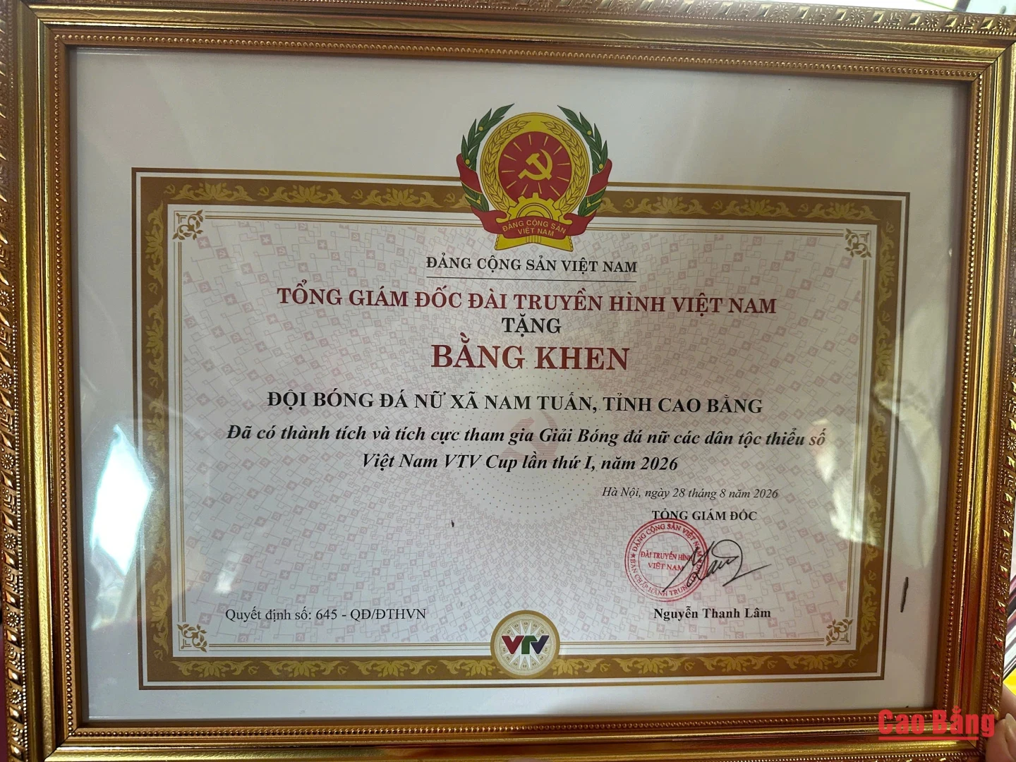 Khép lại hành trình tại VTV Cup 2026, các vận động viên của bóng đá nữ xã Nam Tuấn trở về với tấm bằng khen và niềm tự hào.