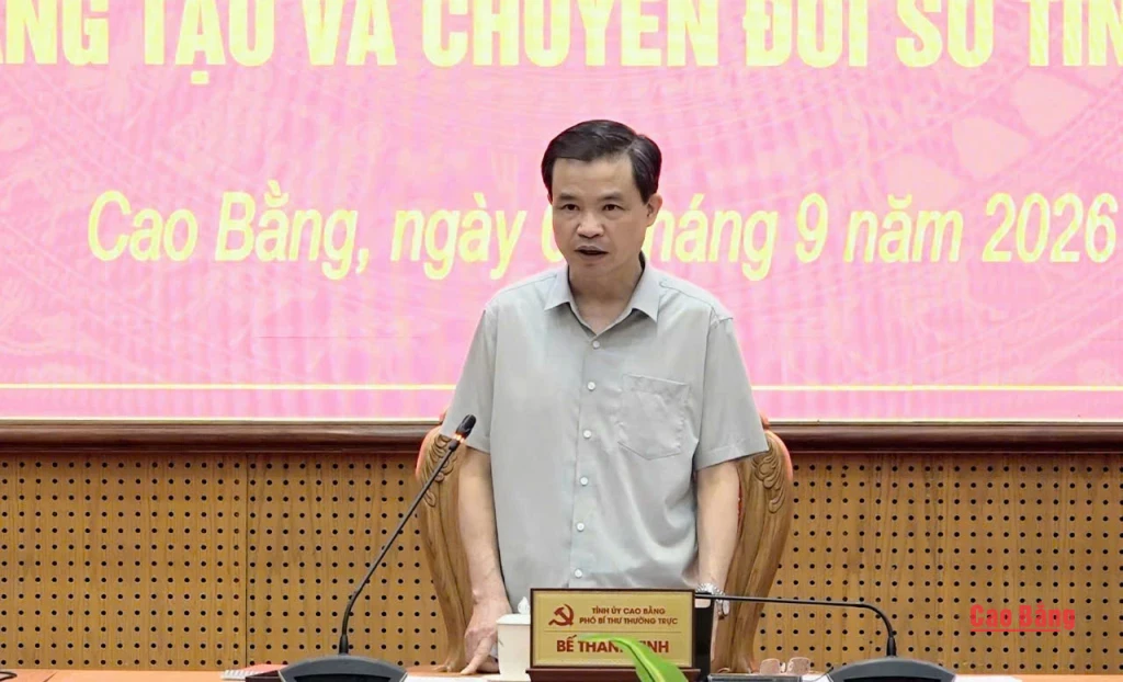 Phó Bí thư Thường trực Tỉnh ủy Bế Thanh Tịnh phát biểu chỉ đạo tại hội nghị.