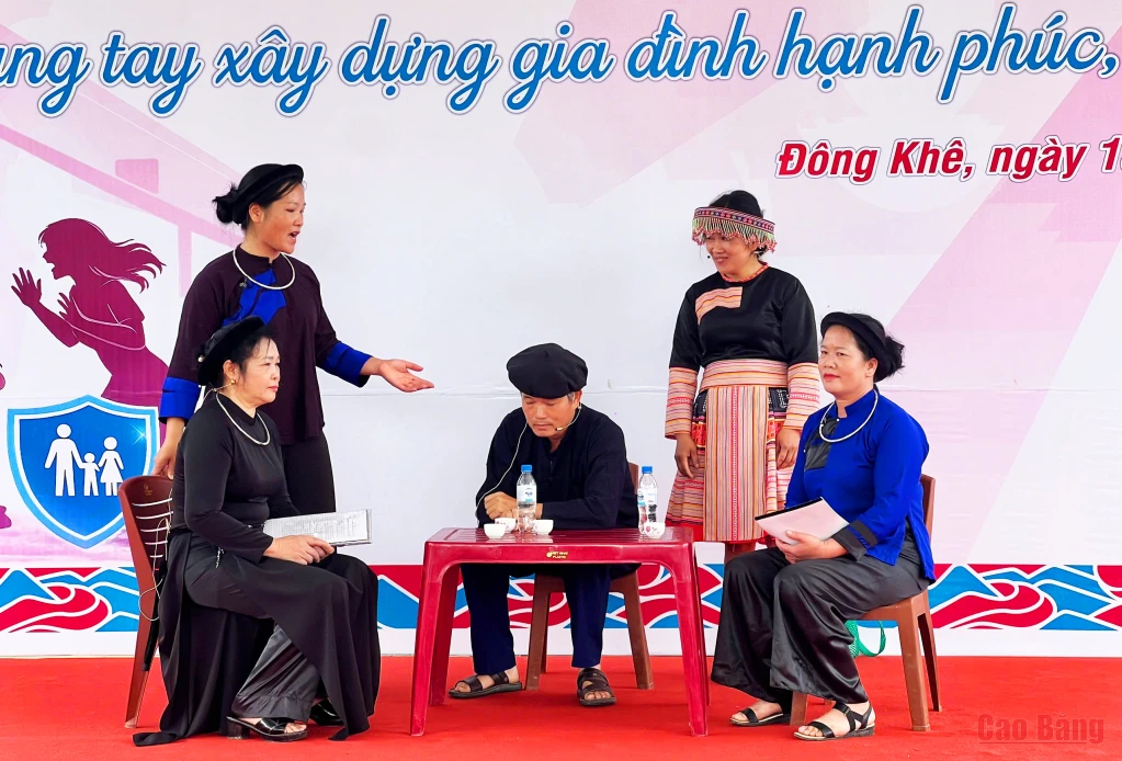 Hội Liên hiệp Phụ nữ tỉnh đẩy mạnh truyền thông về bình đẳng giới, xóa bỏ định kiến giới, khuôn mẫu giới bằng hình thức sân khấu hóa.