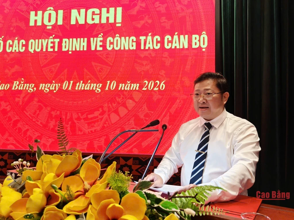 Đồng chí Bàn Quý Sơn, Tỉnh ủy viên, Bí thư Đảng ủy xã Nguyên Bình phát biểu nhận nhiệm vụ.