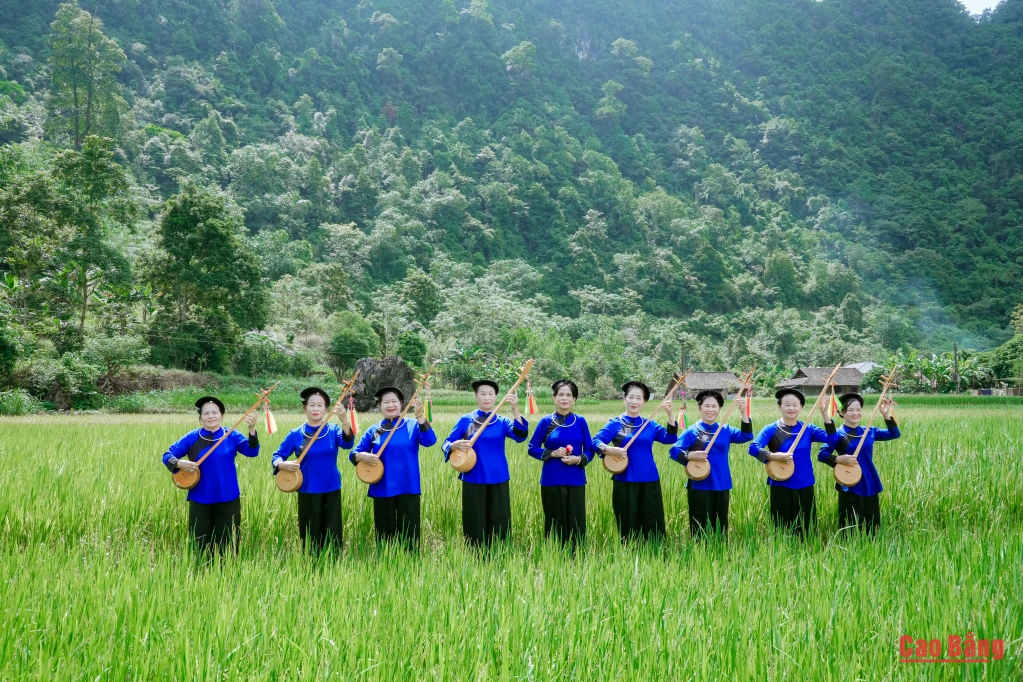Bằng niềm đam mê và tinh thần tự nguyện, các hội viên Câu lạc bộ góp phần duy trì sức sống của nghệ thuật truyền thống.