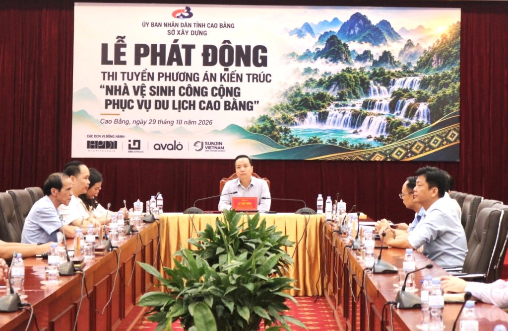 Các đại biểu tham dự lễ phát động.