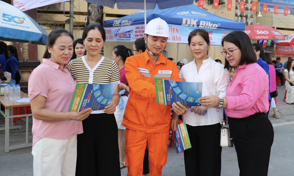 Chủ động tuy&ecirc;n truyền, ph&ograve;ng tr&aacute;nh tai nạn điện