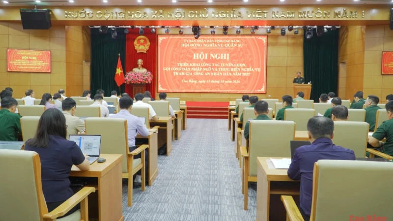 Chủ tịch UBND tỉnh L&ecirc; Hải H&ograve;a: Quyết t&acirc;m ho&agrave;n th&agrave;nh 100% chỉ ti&ecirc;u tuyển qu&acirc;n năm 2027